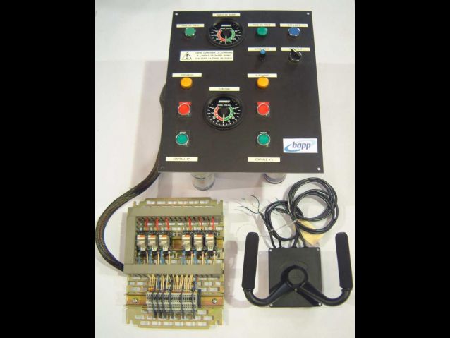 ACCESSOIRES DE COMMANDES ET DE CONTROLES 