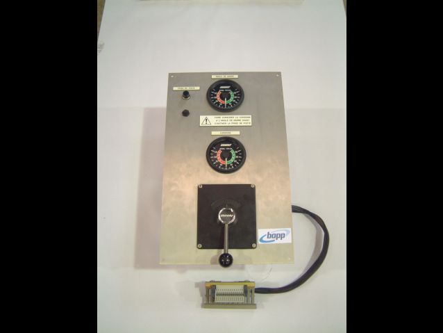 ACCESSOIRES DE COMMANDES ET DE CONTROLES 