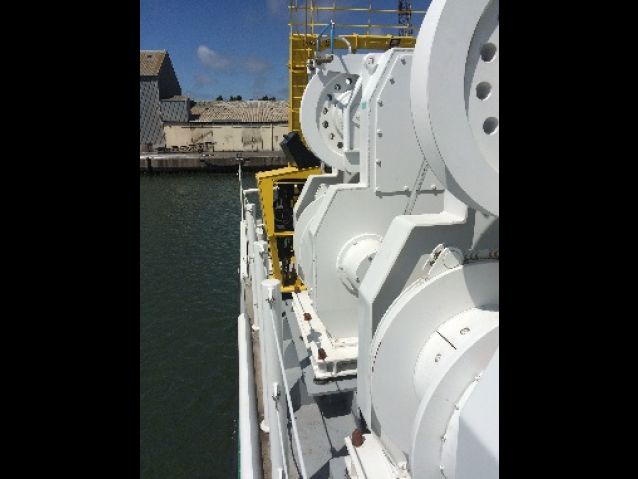 TREUILS POUR NAVIRES DE RECHERCHE SCIENTIFIQUE